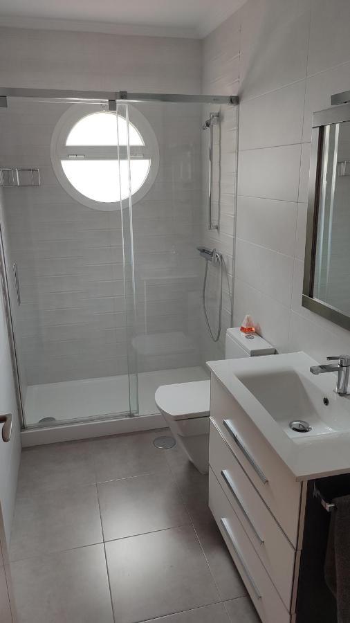 Apartamento Paseo Maritimo, Centro Torre Del Mar Luaran gambar